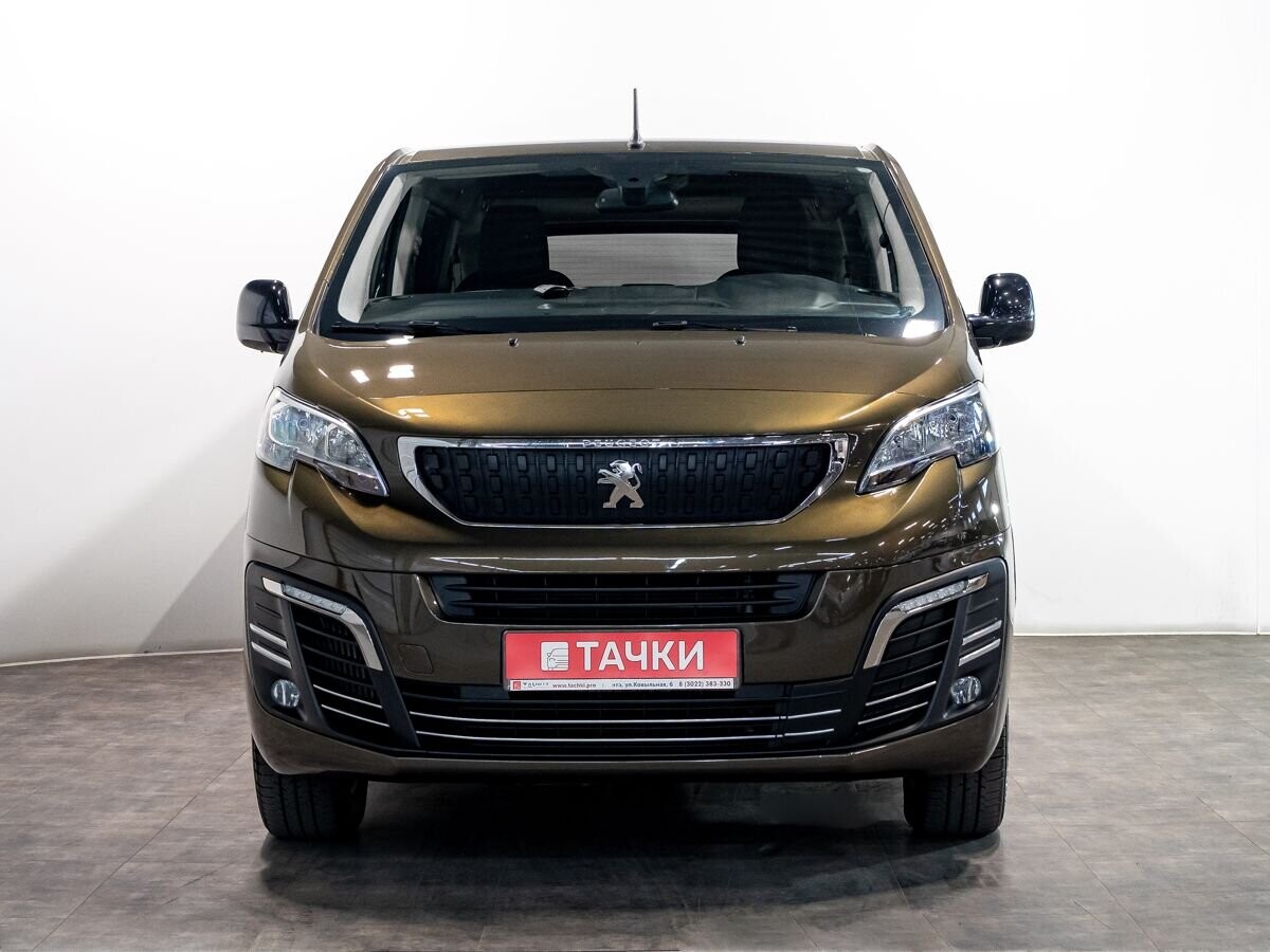 Peugeot Traveller 2021 - фото автомобиля