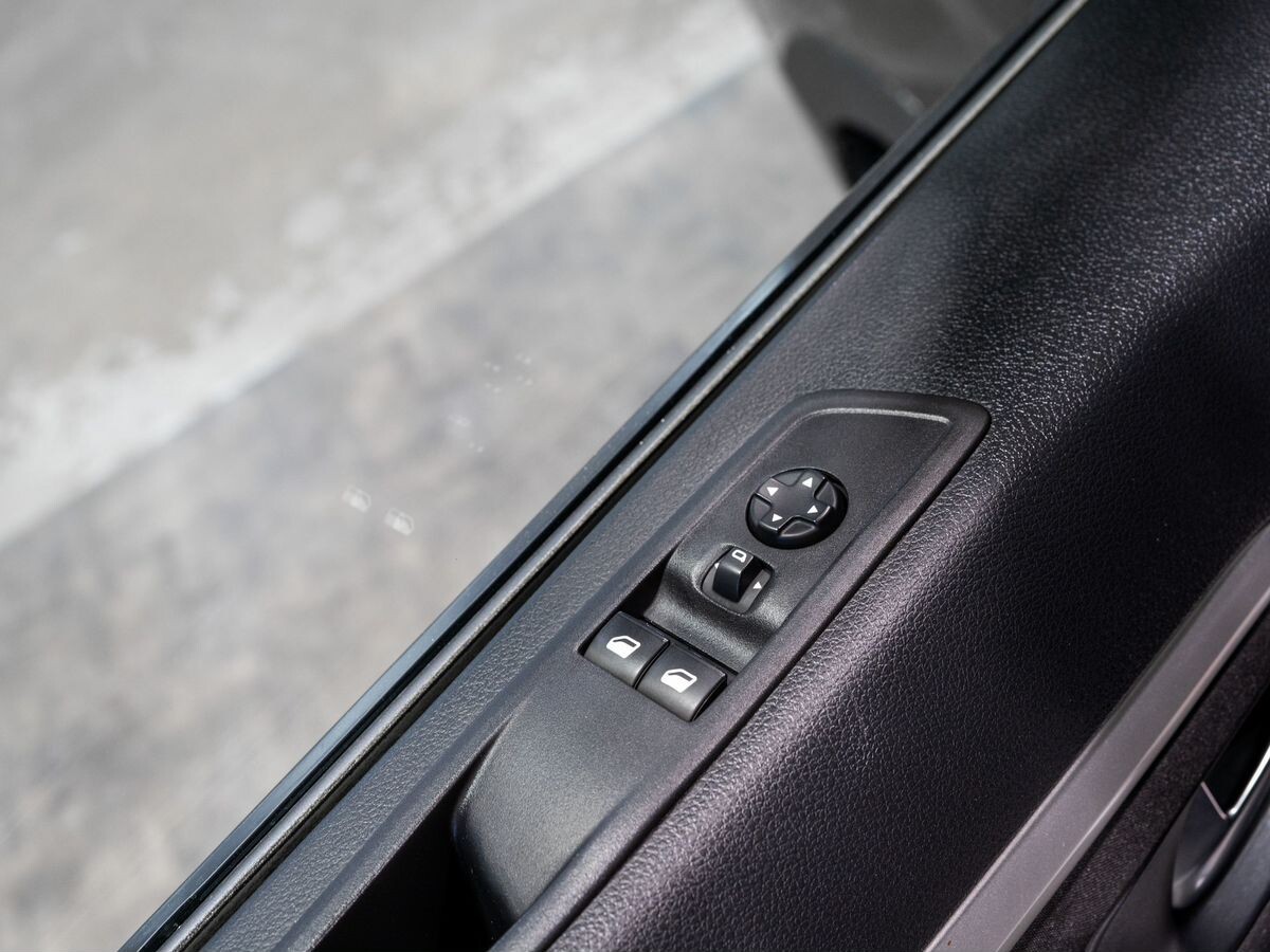 Peugeot Traveller 2021 - фото автомобиля