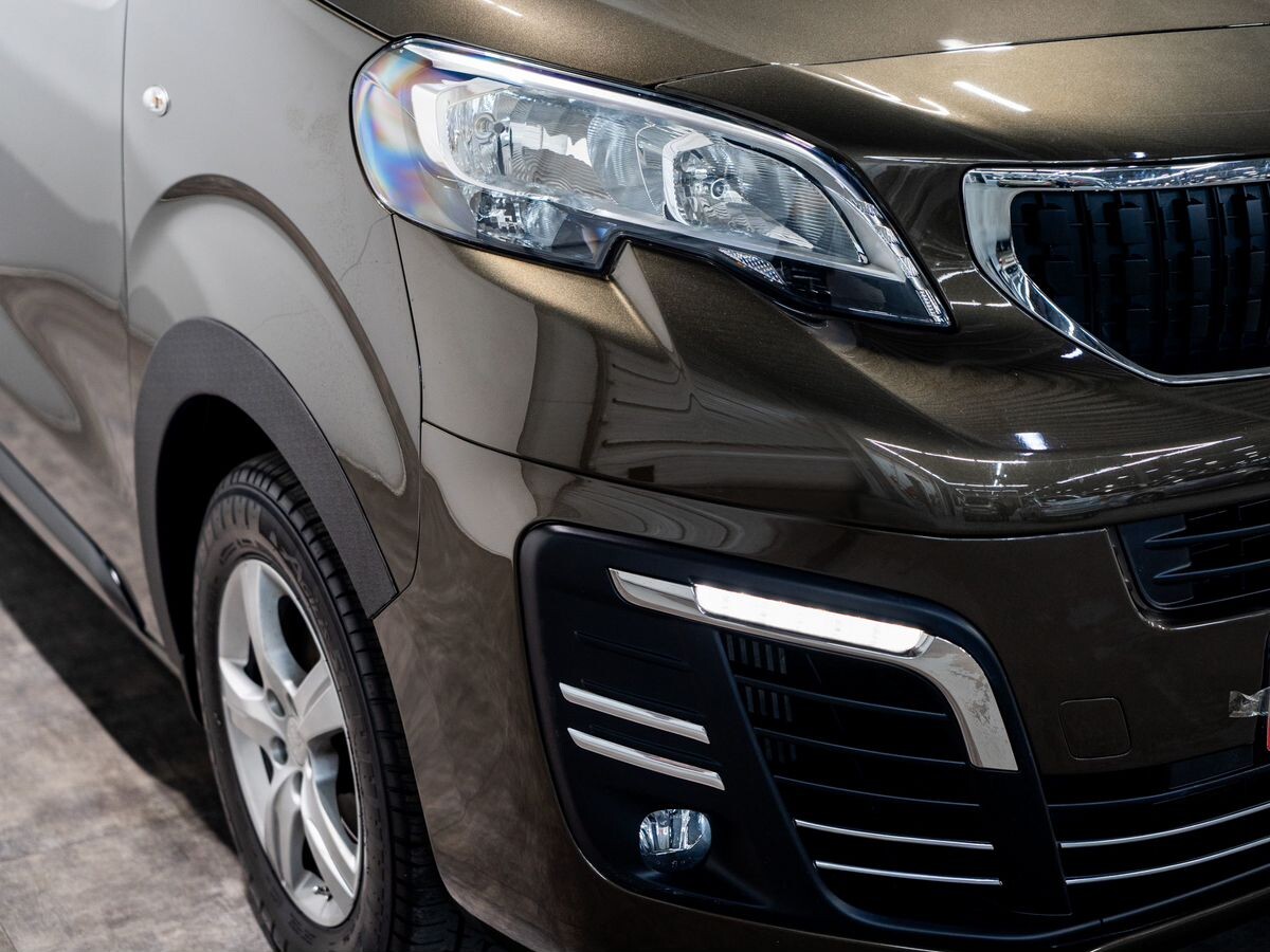 Peugeot Traveller 2021 - фото автомобиля