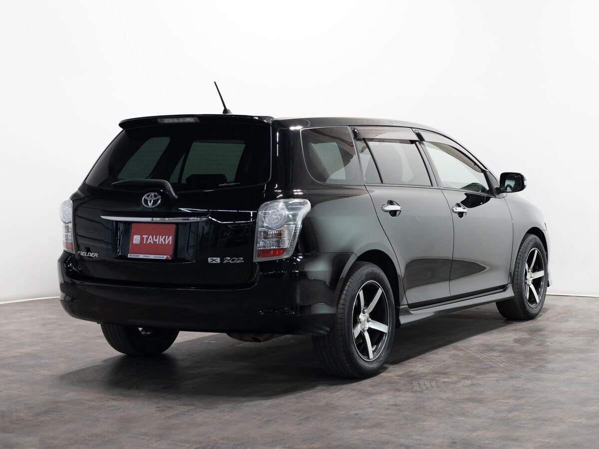 Toyota Corolla Fielder 2010 - фото автомобиля