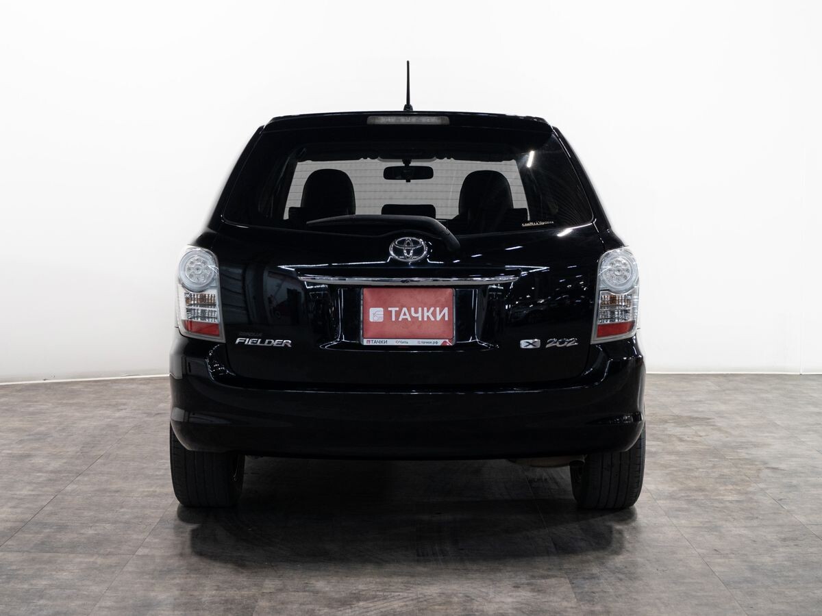 Toyota Corolla Fielder 2010 - фото автомобиля