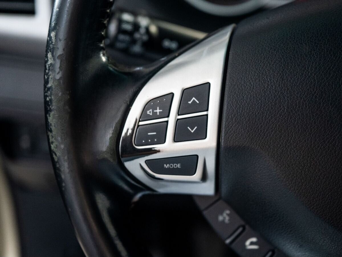 Mitsubishi Outlander 2008 - фото автомобиля