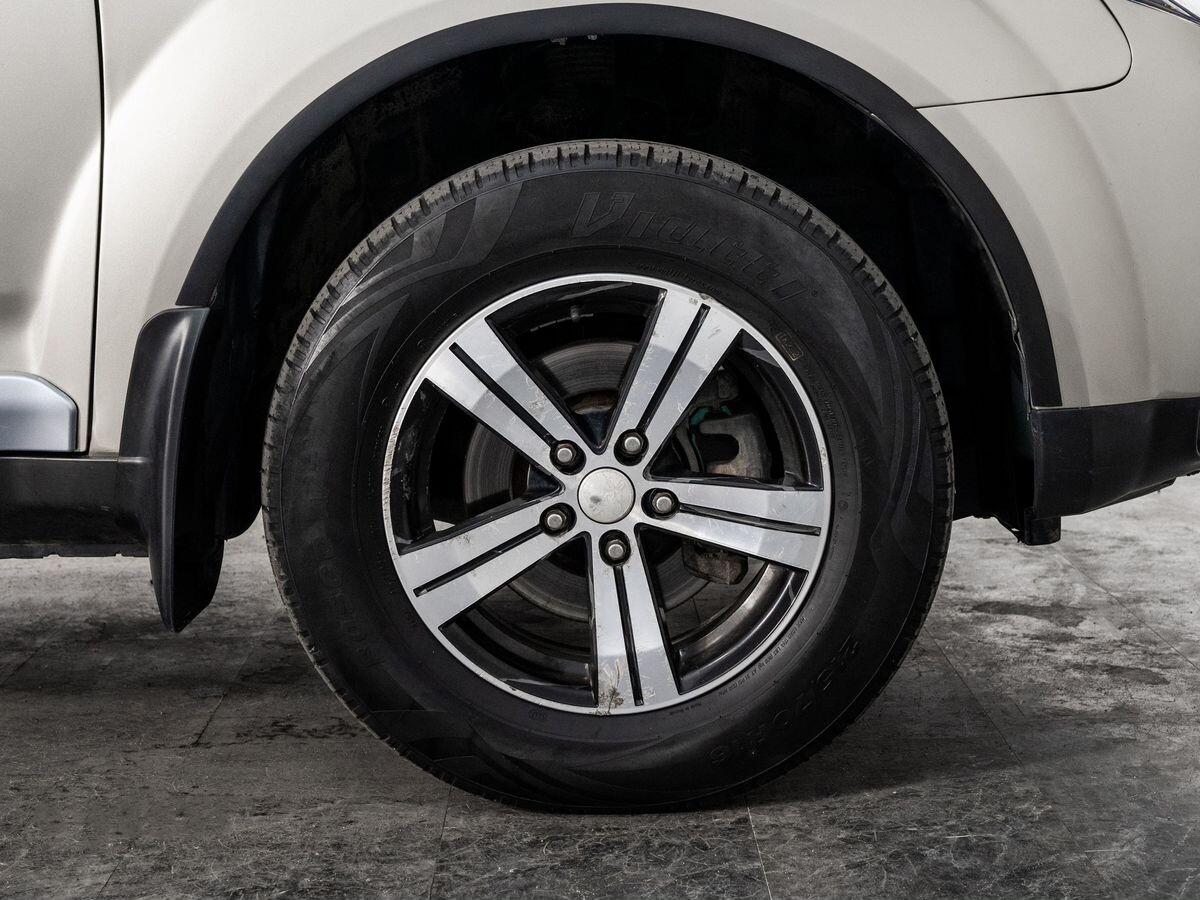 Mitsubishi Outlander 2008 - фото автомобиля