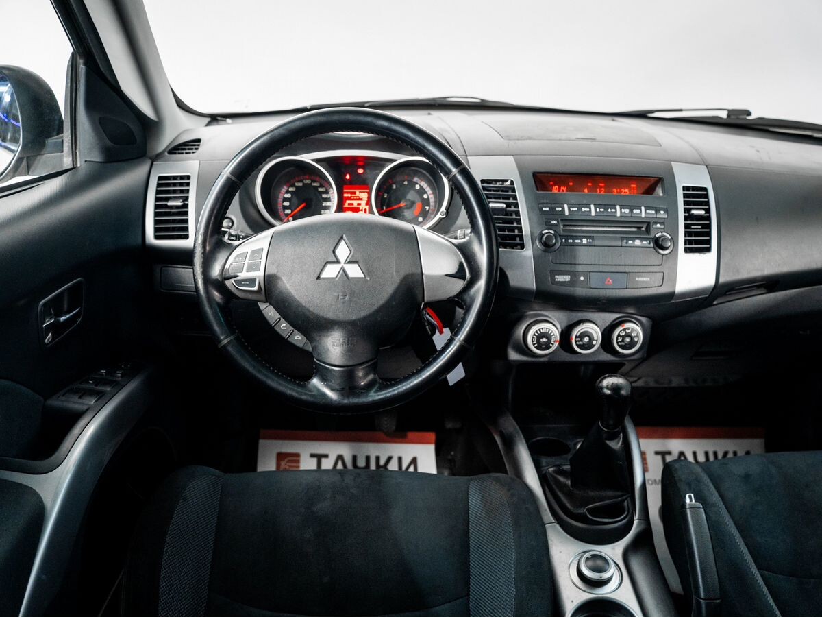Mitsubishi Outlander 2008 - фото автомобиля
