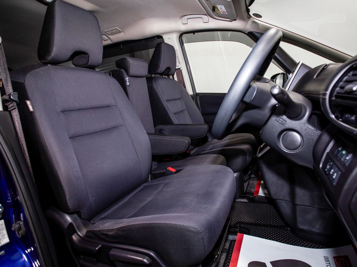 Nissan Serena 2018 - фото автомобиля