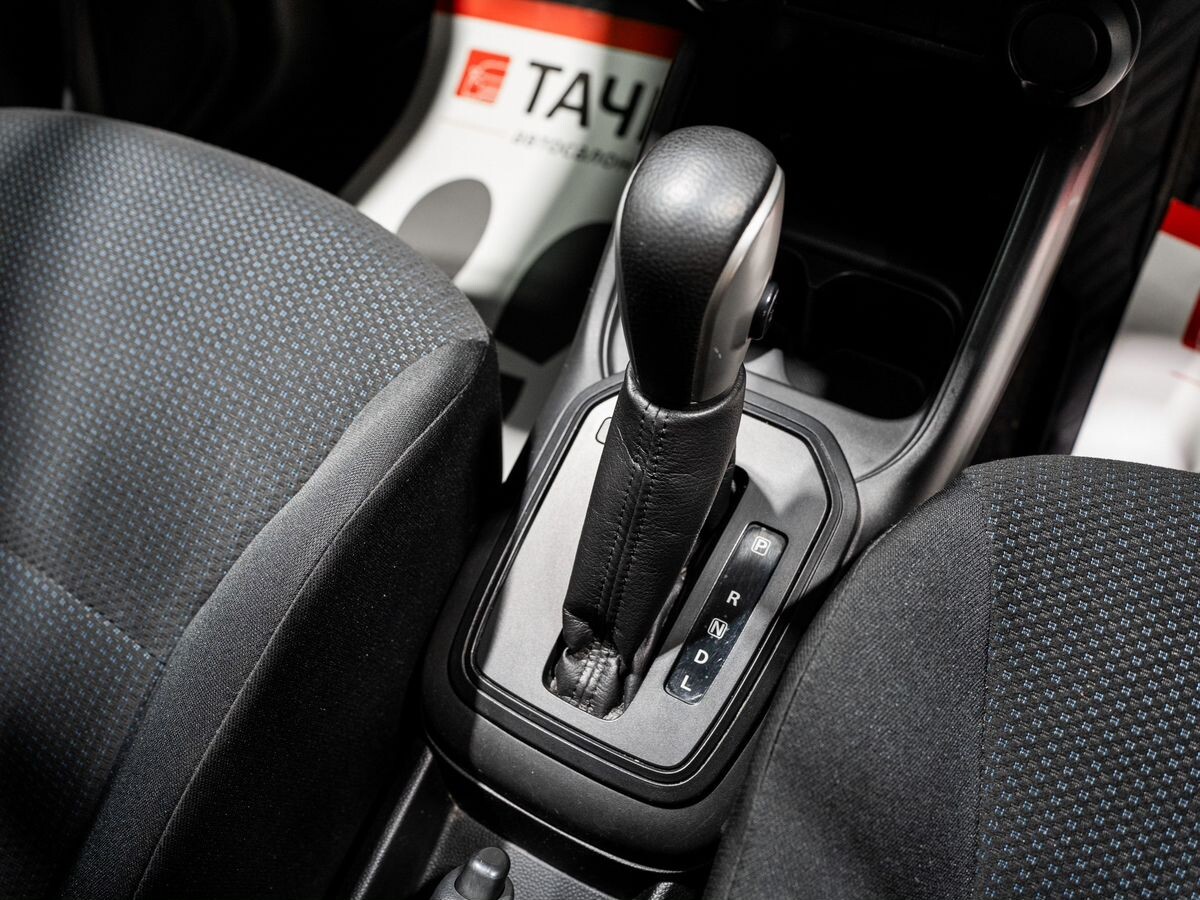 Suzuki Ignis 2019 - фото автомобиля
