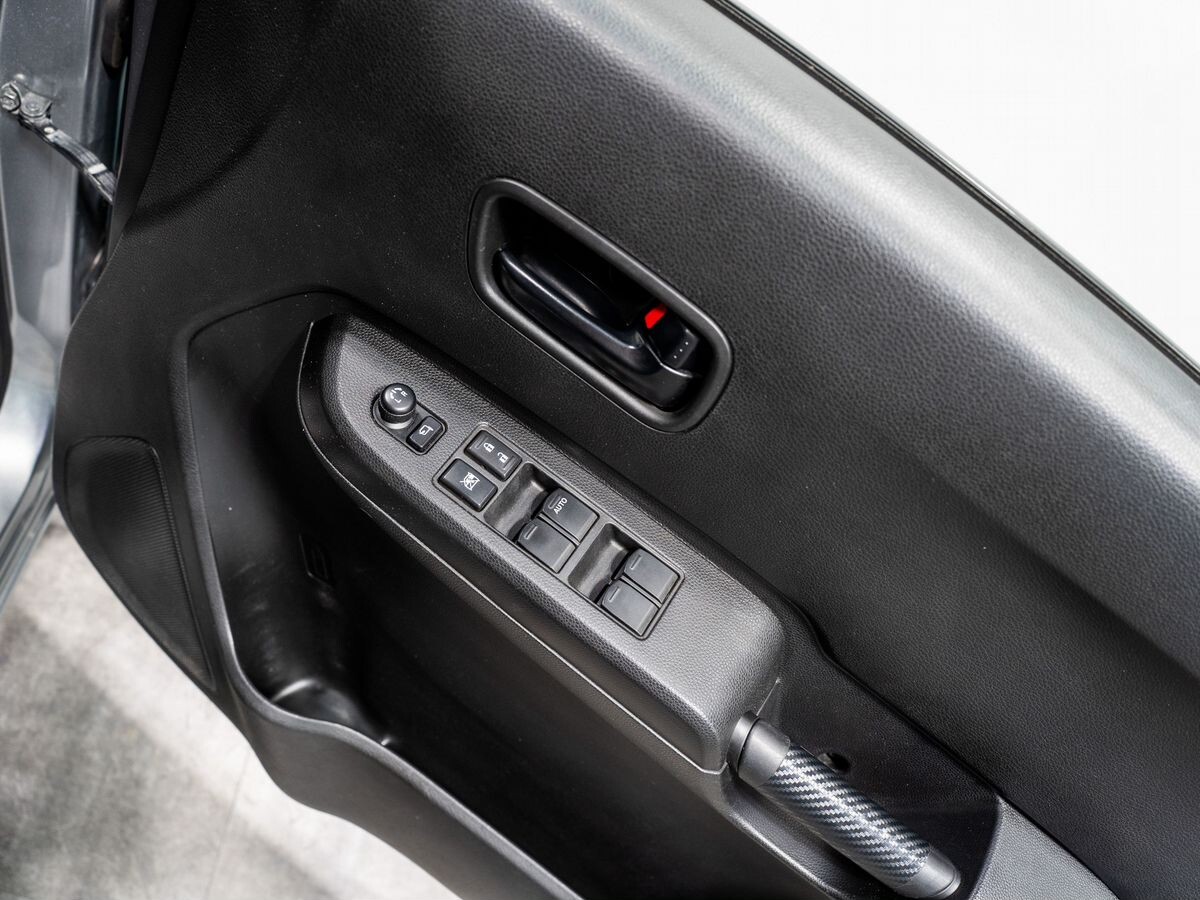 Suzuki Ignis 2019 - фото автомобиля