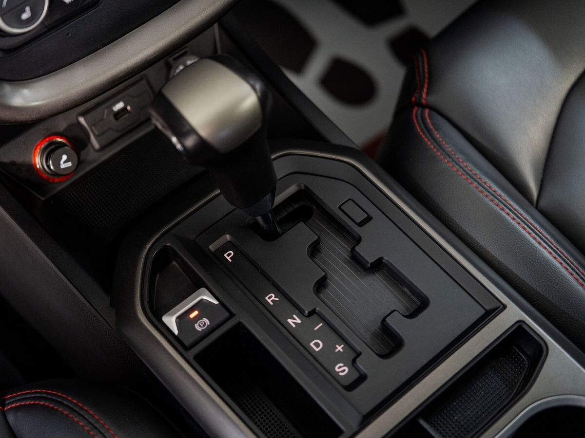 FAW Besturn X80 2019 - фото автомобиля