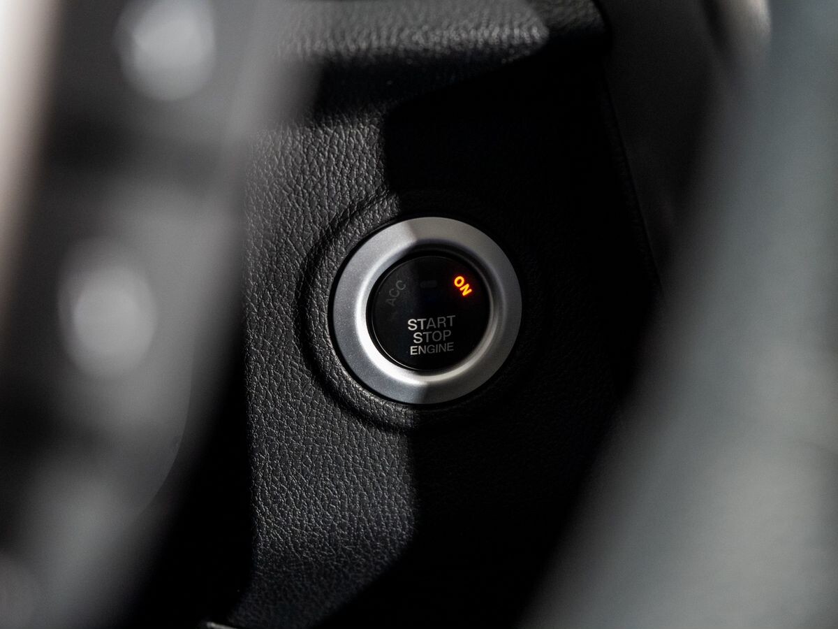 FAW Besturn X80 2019 - фото автомобиля
