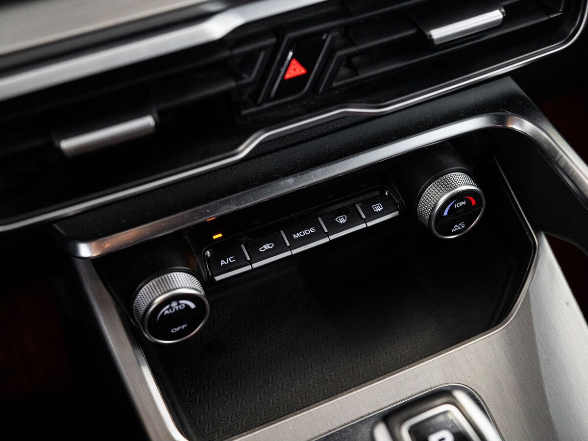 Geely Coolray 2020 - фото автомобиля