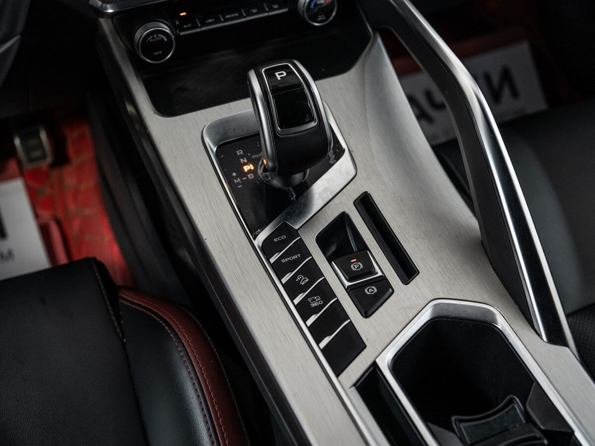 Geely Coolray 2020 - фото автомобиля