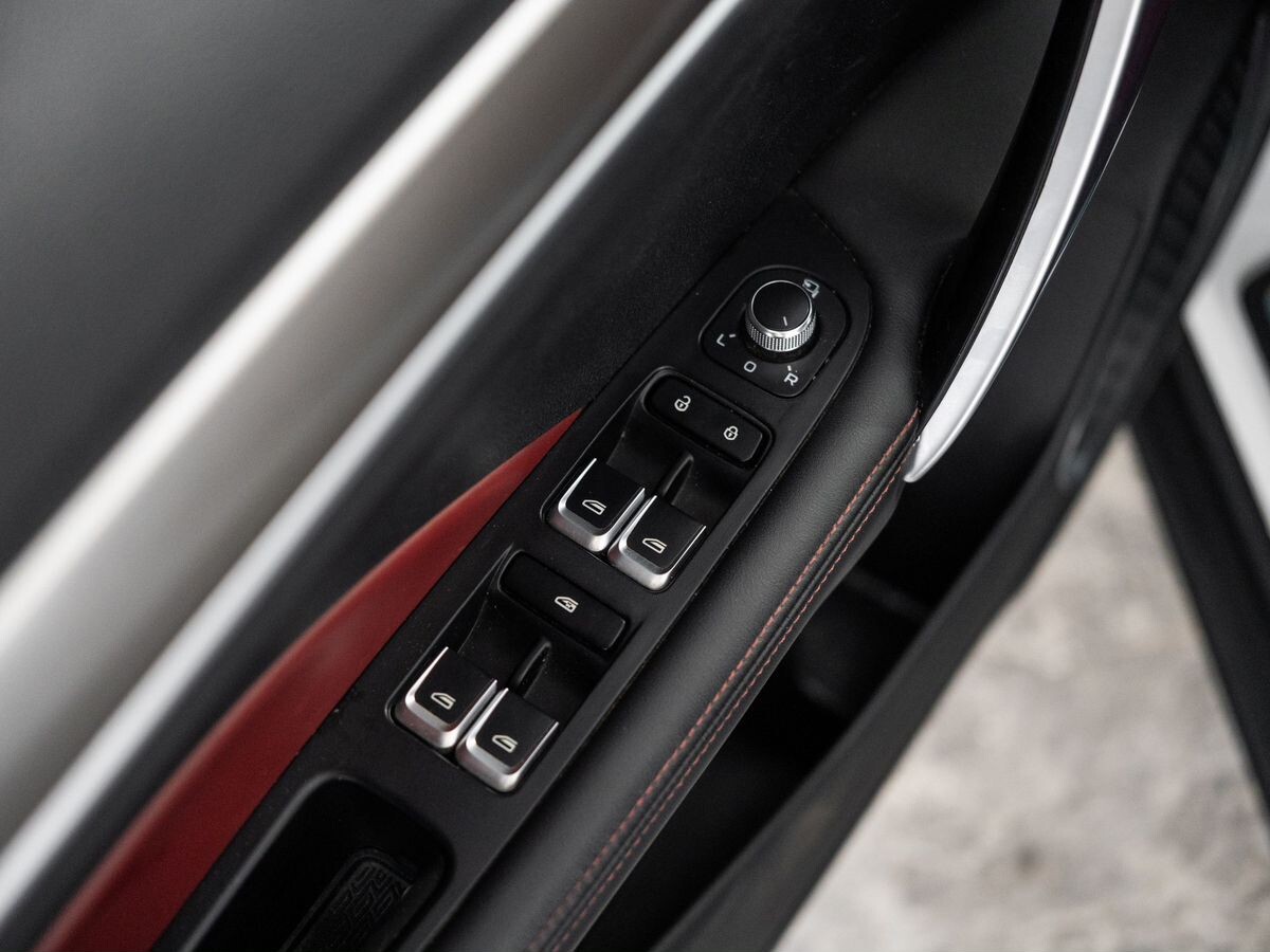 Geely Coolray 2020 - фото автомобиля