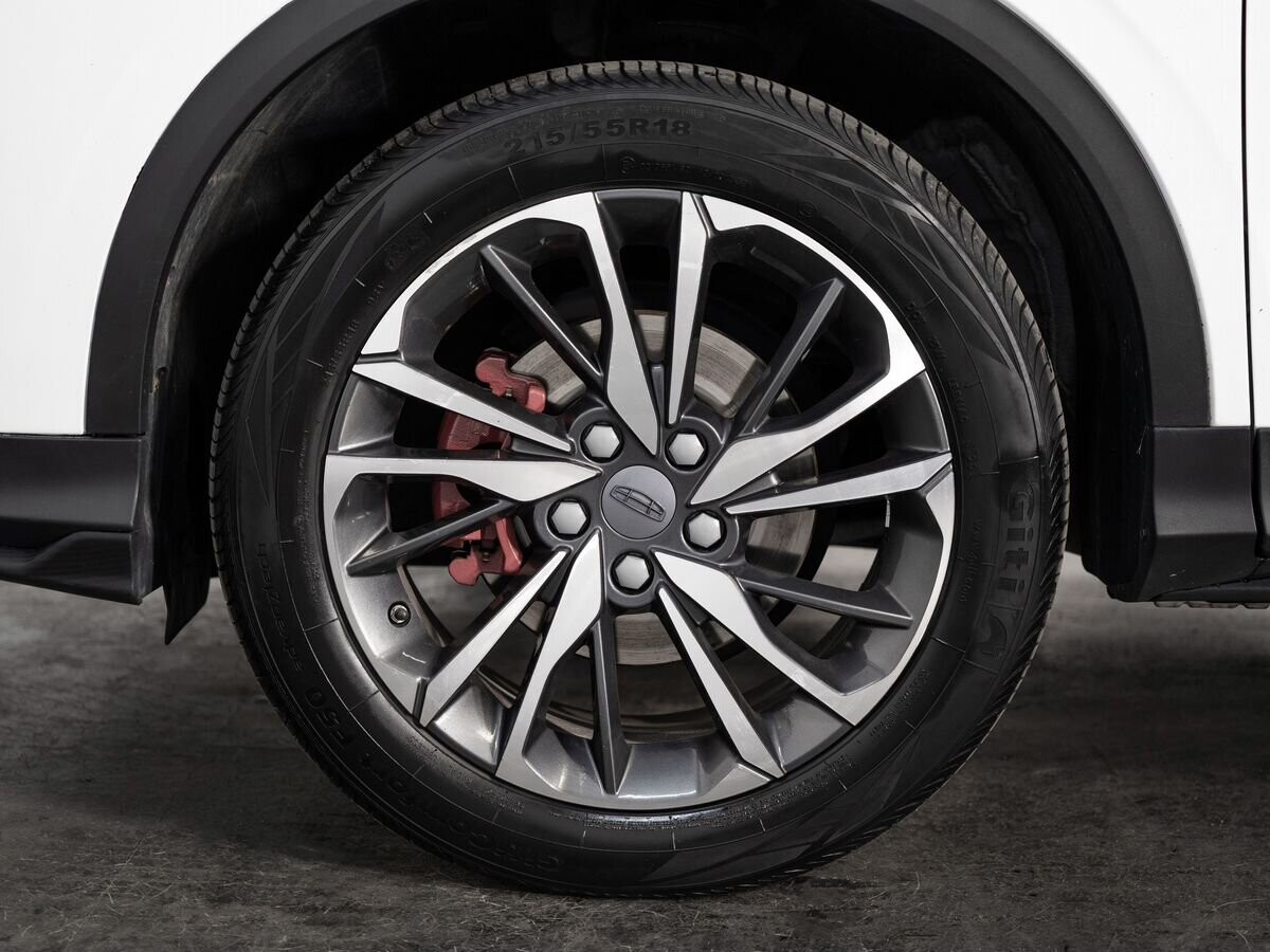 Geely Coolray 2020 - фото автомобиля