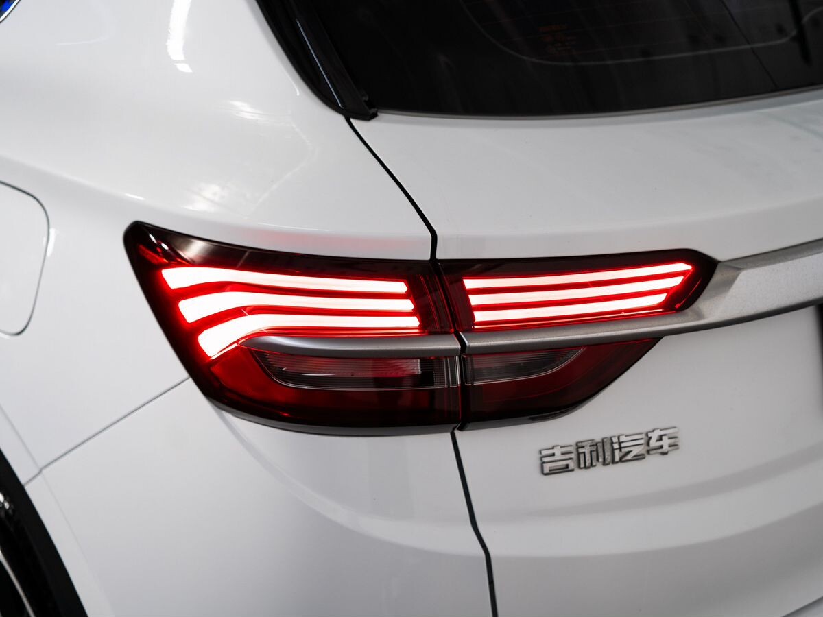Geely Coolray 2020 - фото автомобиля