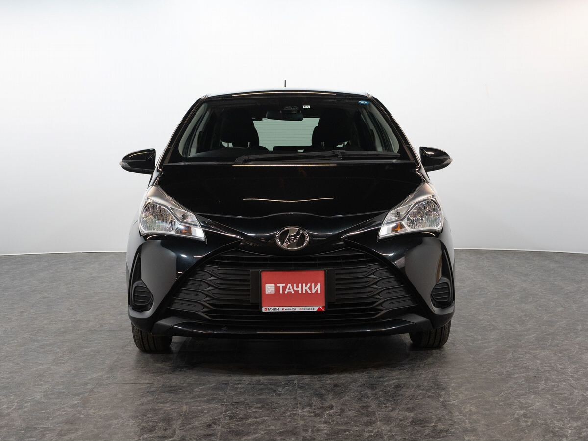 Toyota Vitz 2018 - фото автомобиля