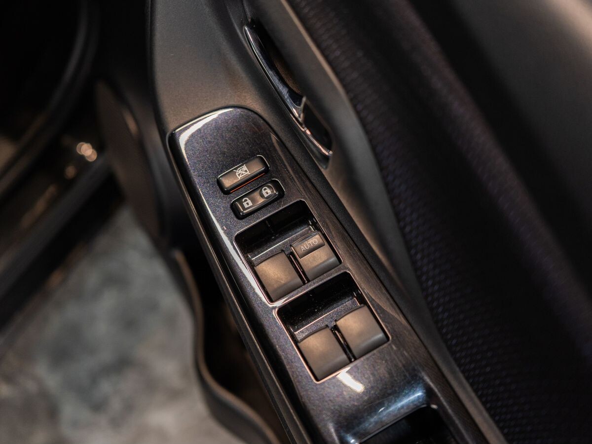 Toyota Vitz 2018 - фото автомобиля