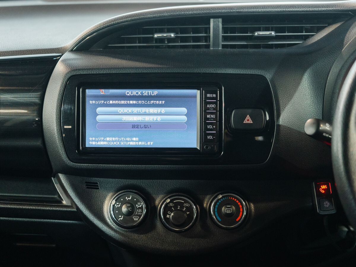 Toyota Vitz 2018 - фото автомобиля