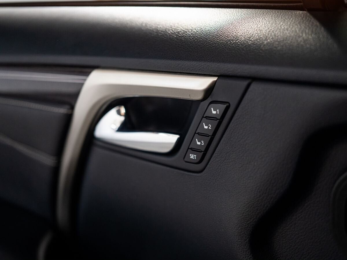 Lexus RX200t 2016 - фото автомобиля