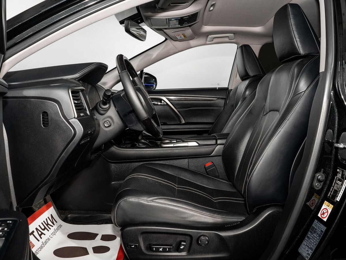 Lexus RX200t 2016 - фото автомобиля