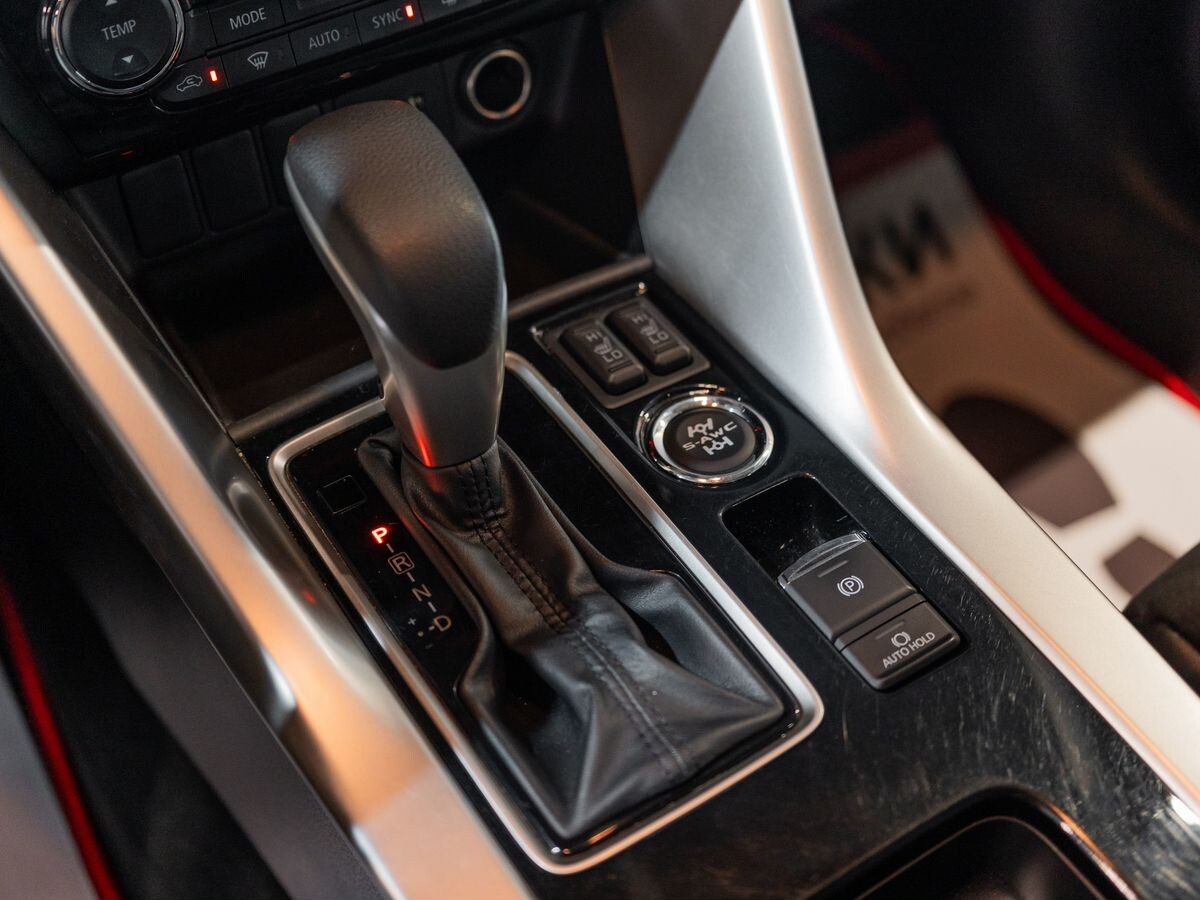 Mitsubishi Eclipse Cross 2021 - фото автомобиля