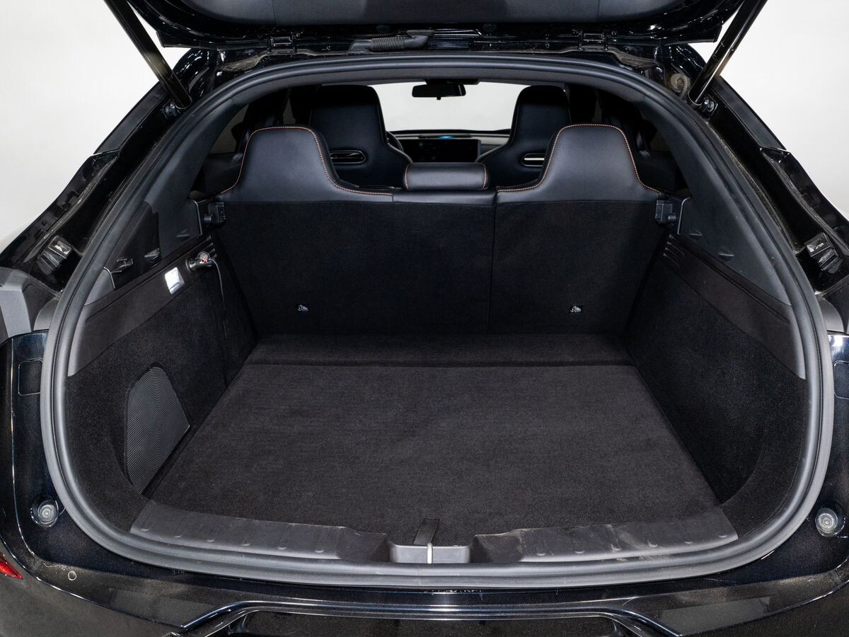 Changan UNI-T 2023 - фото автомобиля