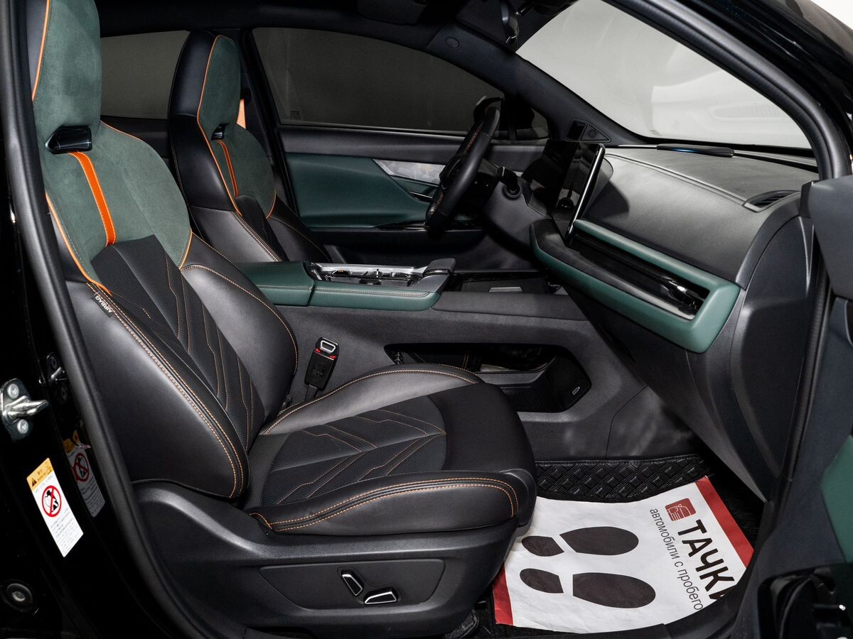 Changan UNI-T 2023 - фото автомобиля