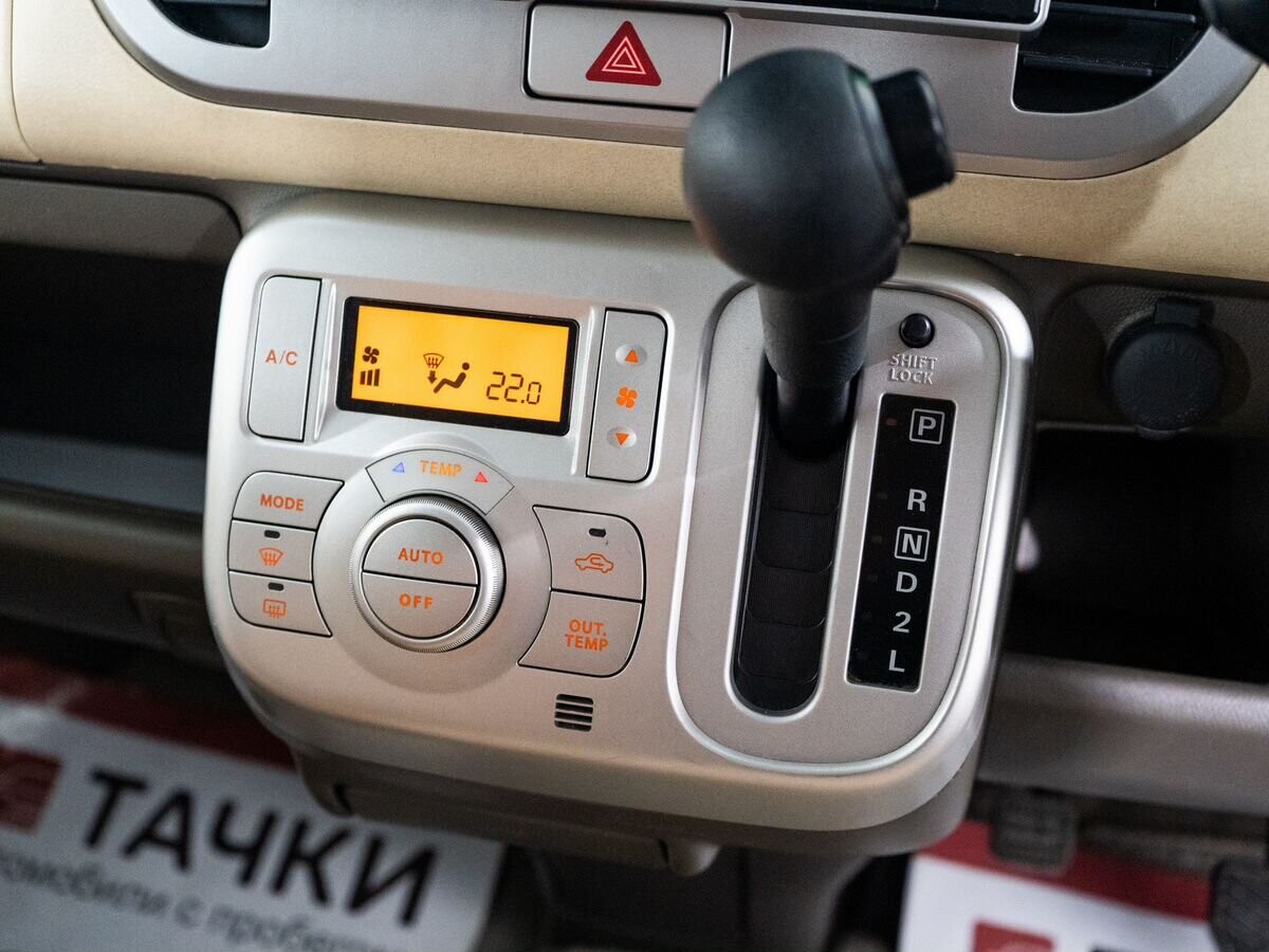 Nissan Moco 2010 - фото автомобиля