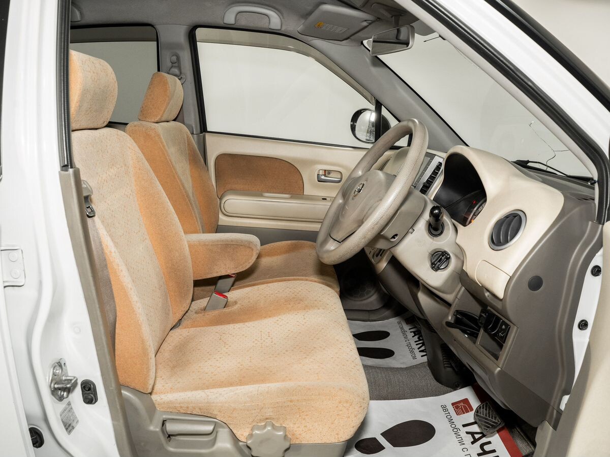 Nissan Moco 2010 - фото автомобиля
