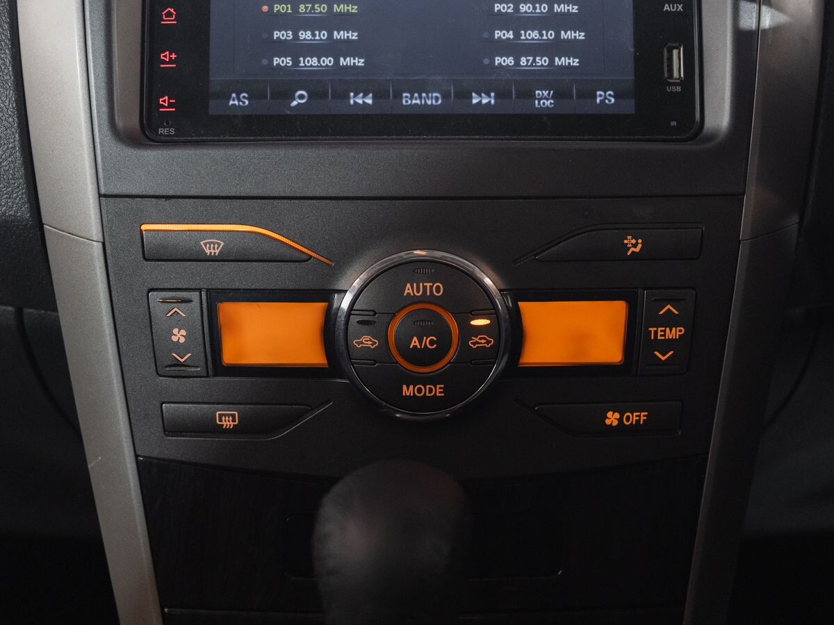 Toyota Corolla Fielder 2012 - фото автомобиля