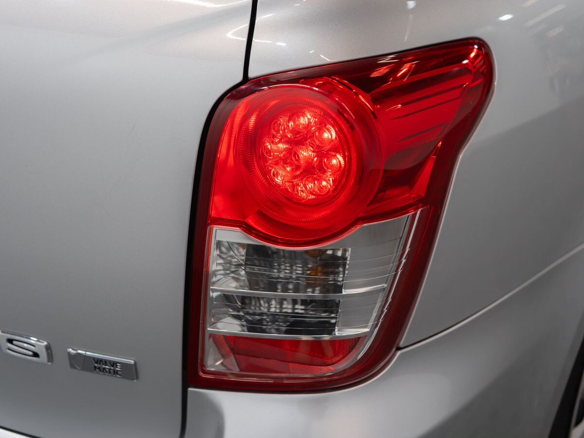 Toyota Corolla Fielder 2012 - фото автомобиля