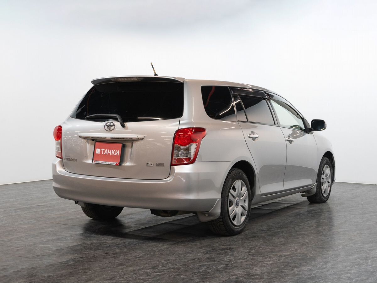 Toyota Corolla Fielder 2012 - фото автомобиля