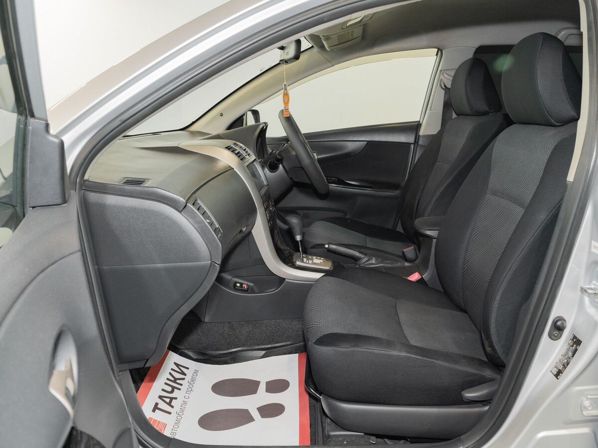 Toyota Corolla Fielder 2012 - фото автомобиля