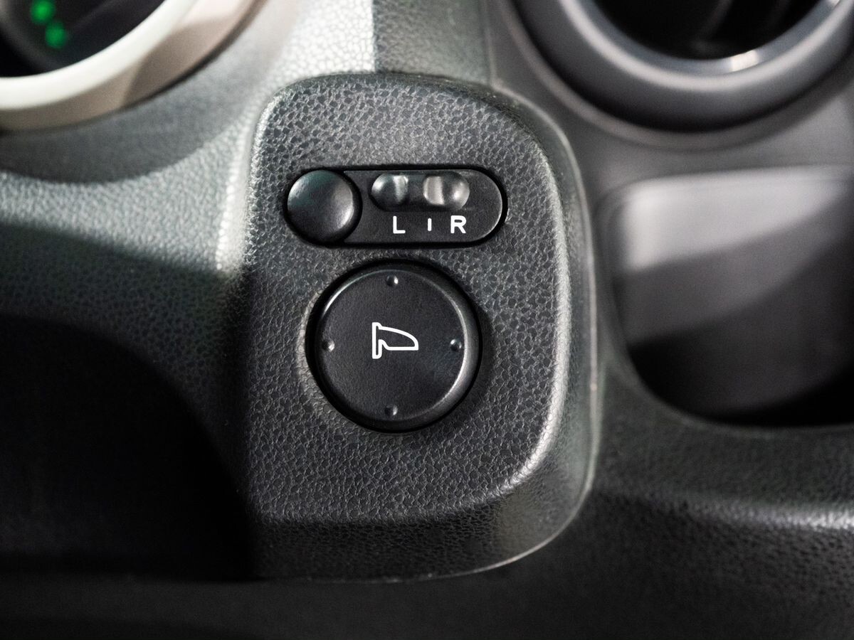 Honda Fit 2011 - фото автомобиля