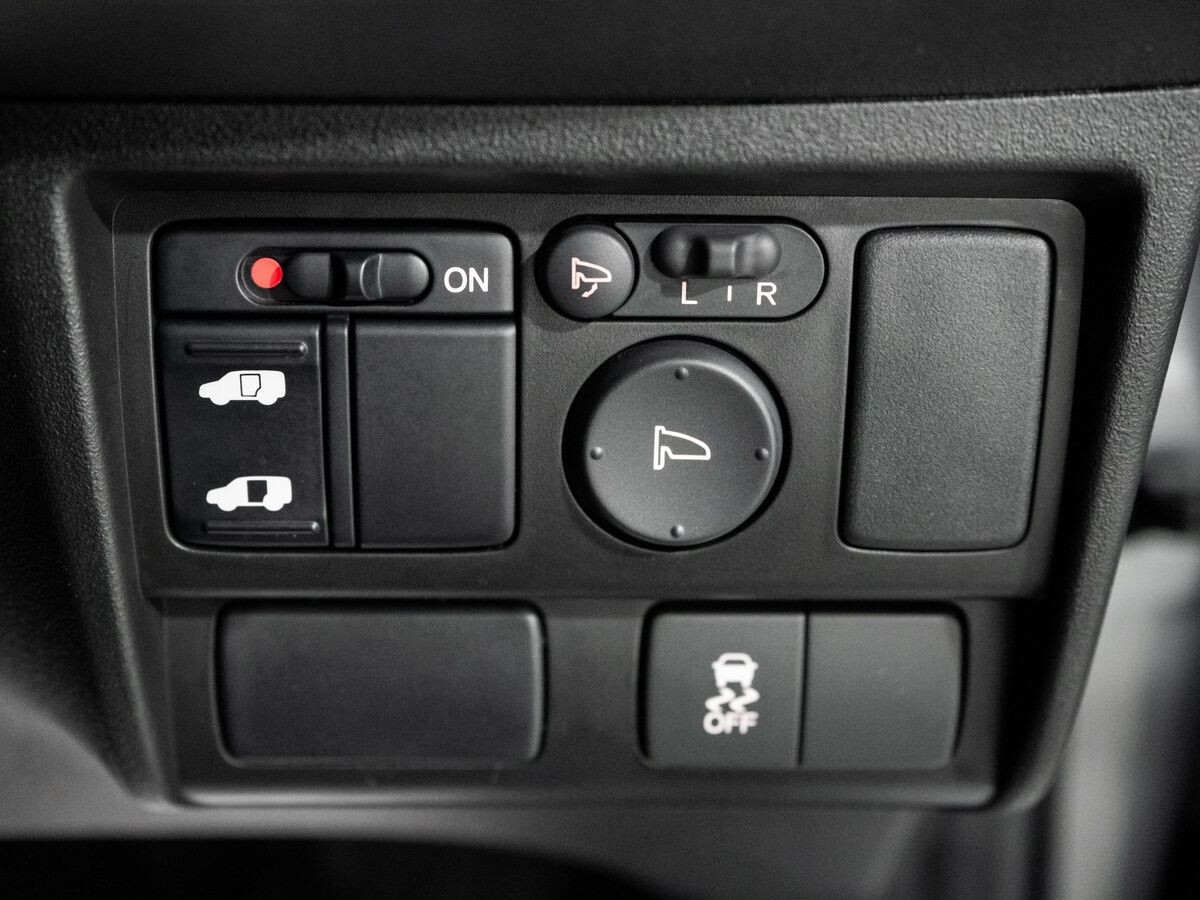 Honda Freed 2012 - фото автомобиля