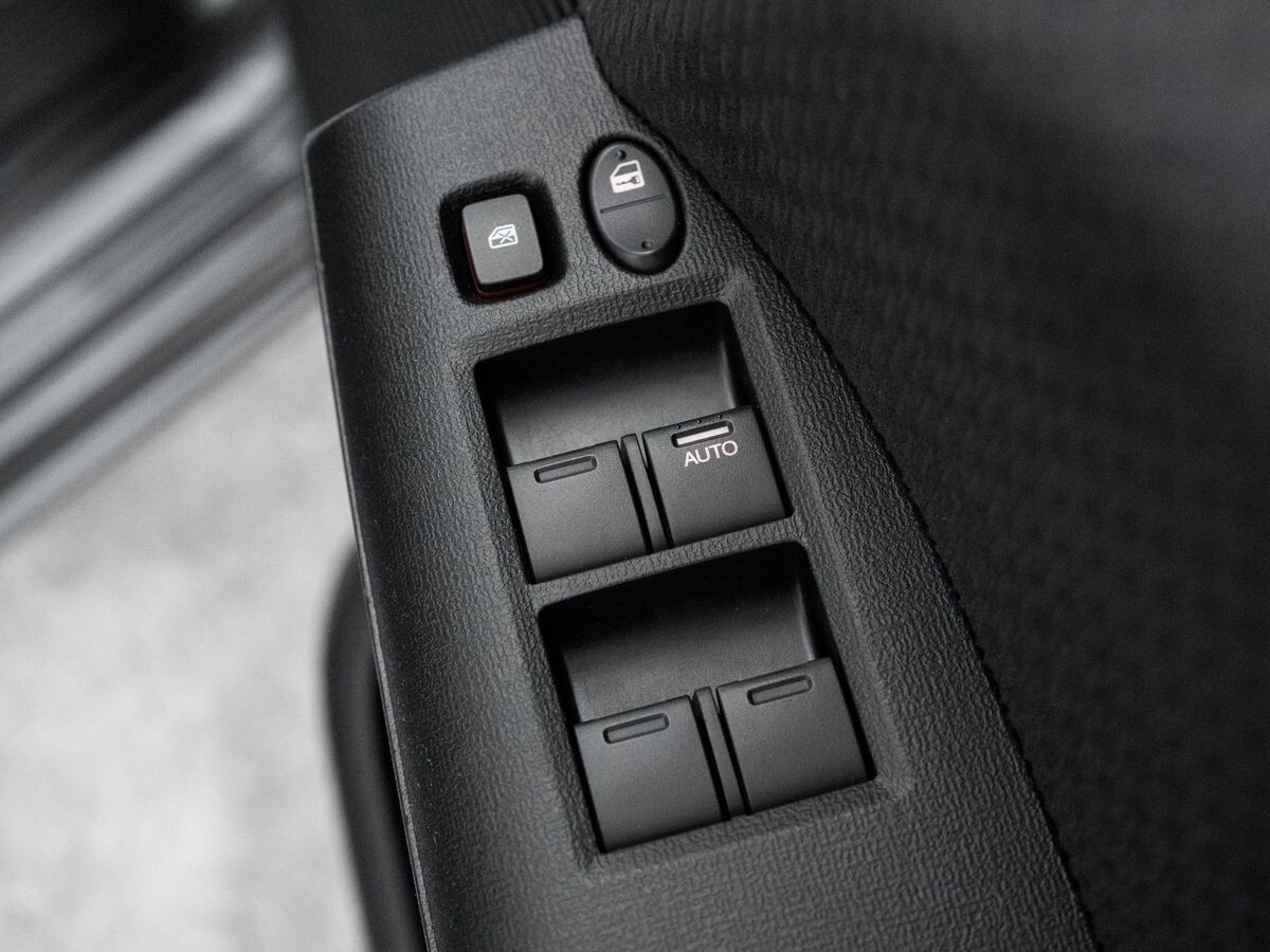 Honda Freed 2012 - фото автомобиля