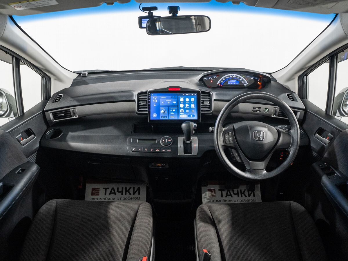 Honda Freed 2012 - фото автомобиля