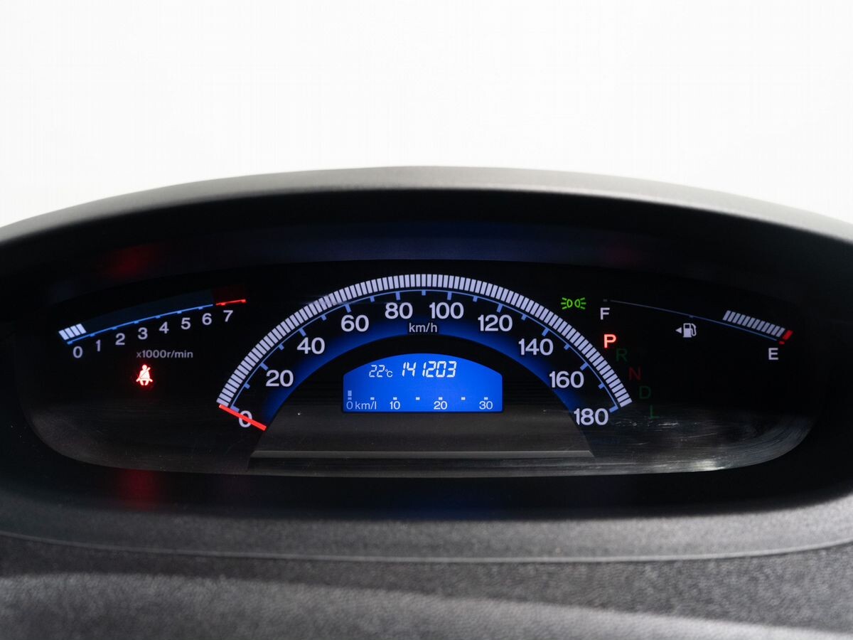 Honda Freed 2011 - фото автомобиля
