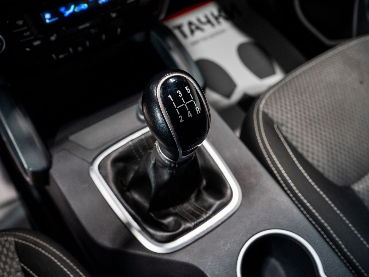 Geely Emgrand X7 2019 - фото автомобиля