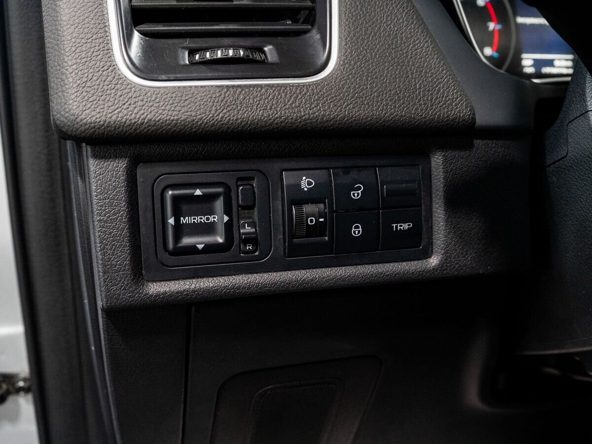 Geely Emgrand X7 2019 - фото автомобиля