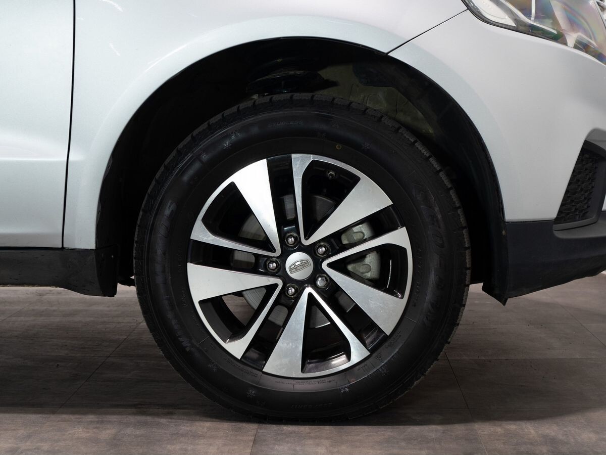 Geely Emgrand X7 2019 - фото автомобиля