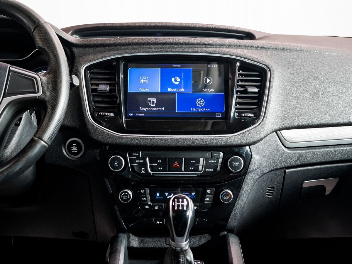Geely Emgrand X7 2019 - фото автомобиля