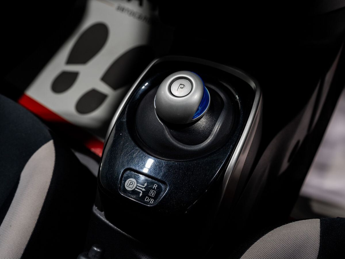 Nissan Note 2018 - фото автомобиля