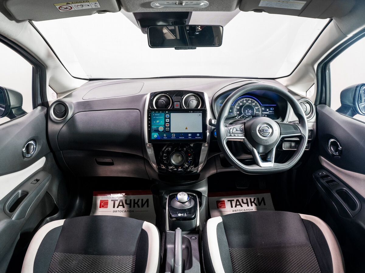 Nissan Note 2018 - фото автомобиля