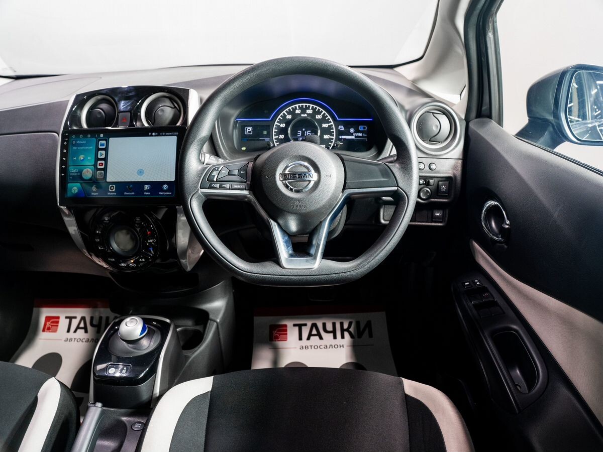Nissan Note 2018 - фото автомобиля