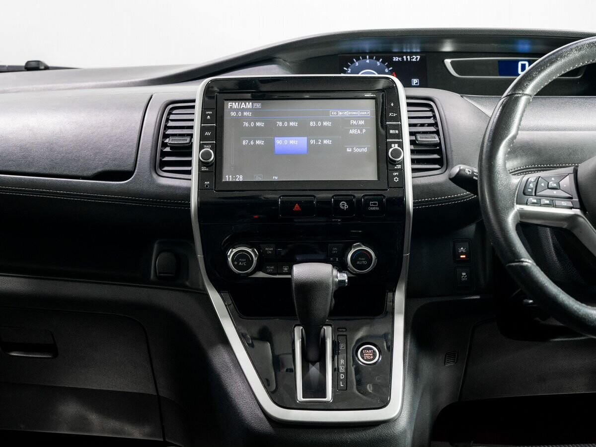 Nissan Serena 2016 - фото автомобиля