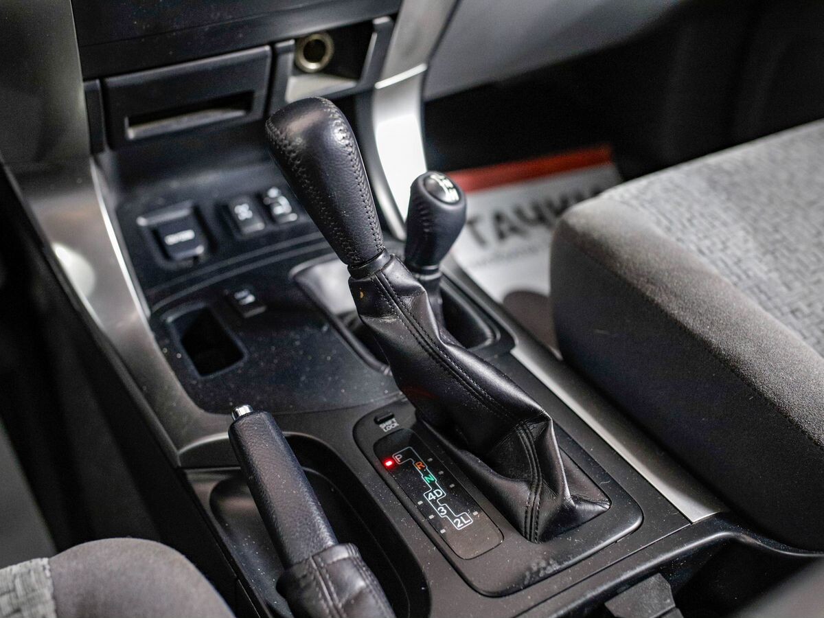 Toyota Land Cruiser Prado 2008 - фото автомобиля