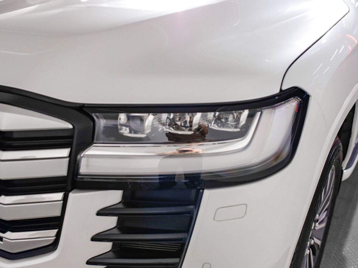 Toyota Land Cruiser 2021 - фото автомобиля