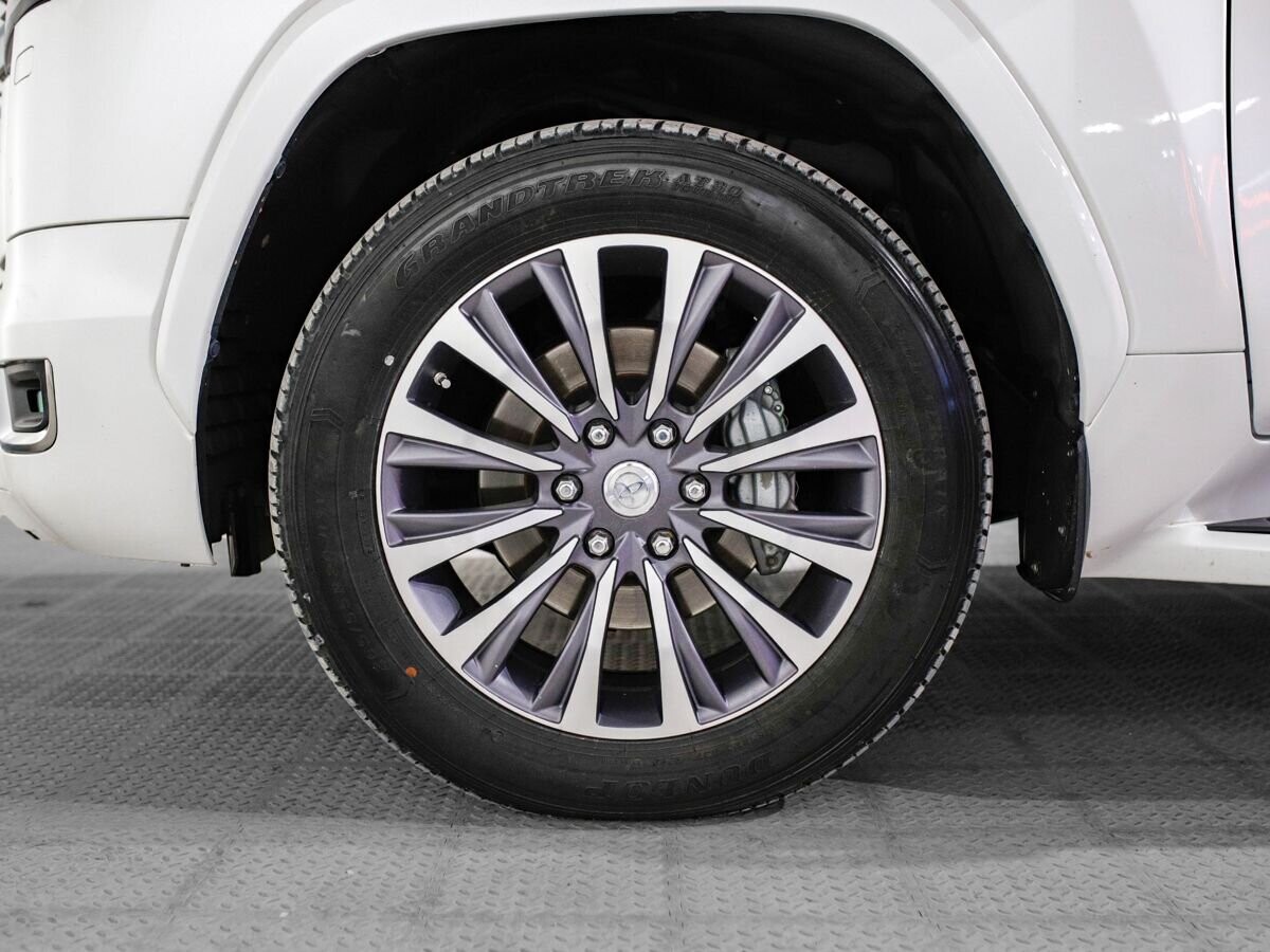 Toyota Land Cruiser 2021 - фото автомобиля