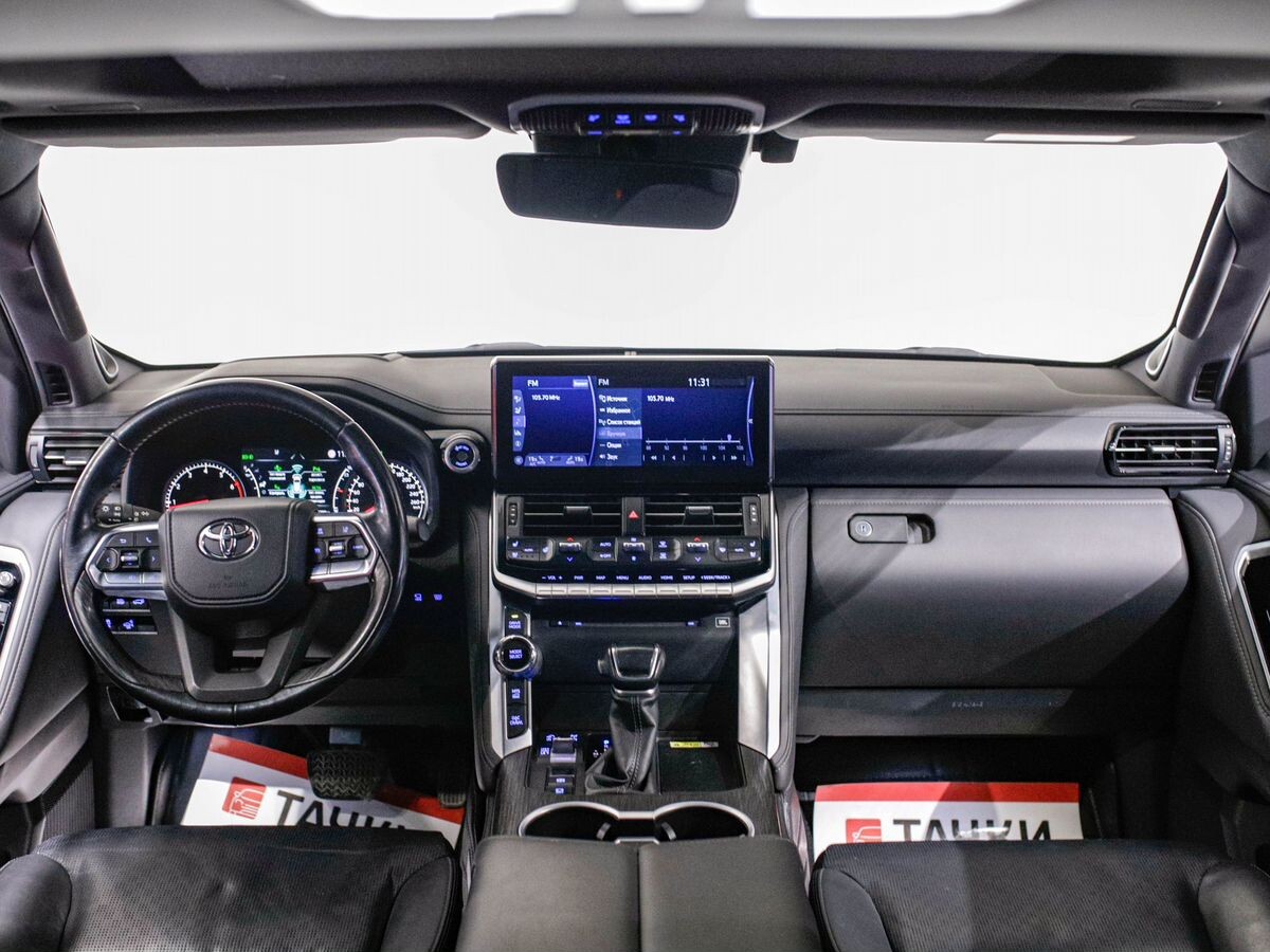 Toyota Land Cruiser 2021 - фото автомобиля