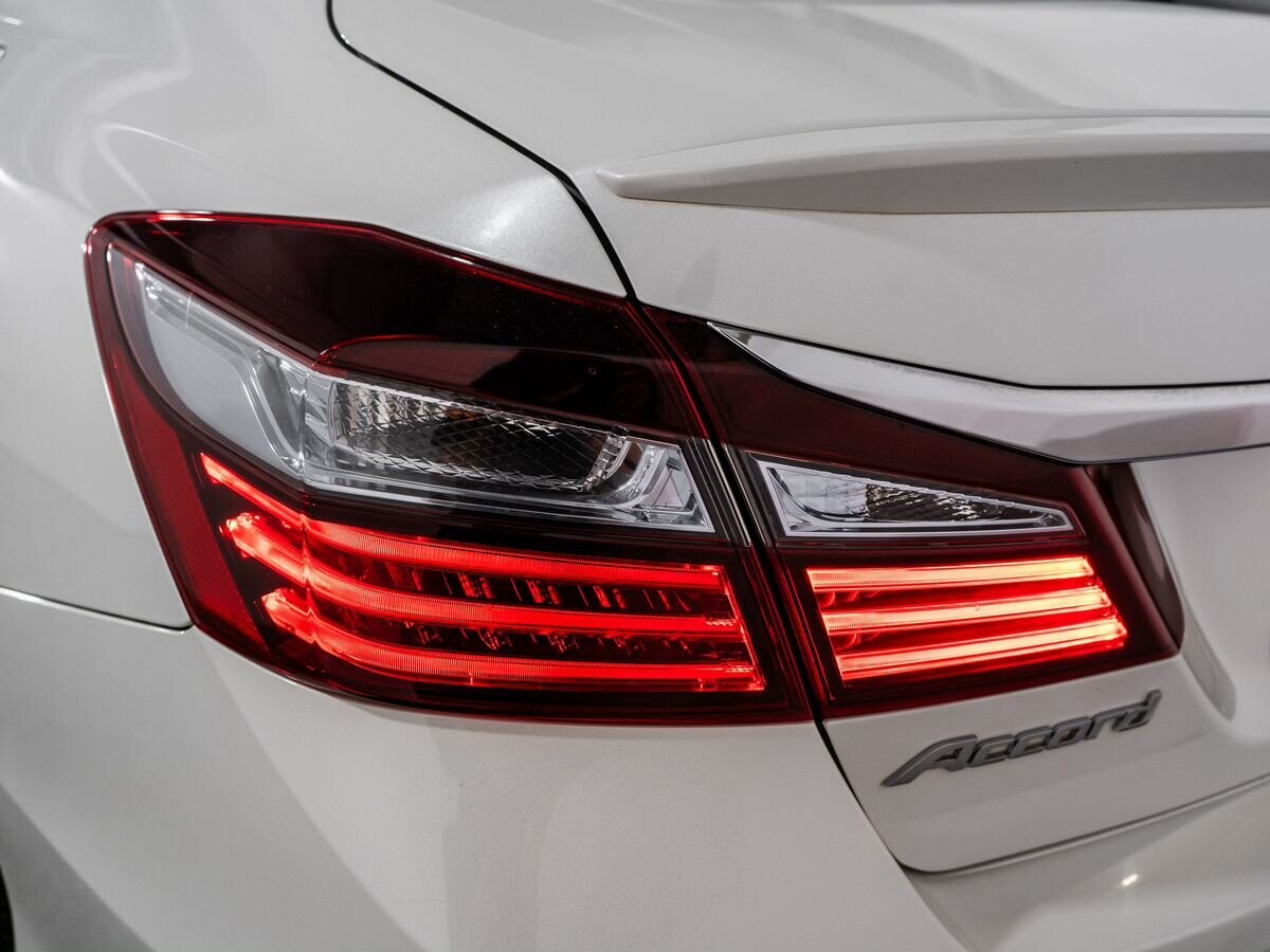 Honda Accord 2019 - фото автомобиля